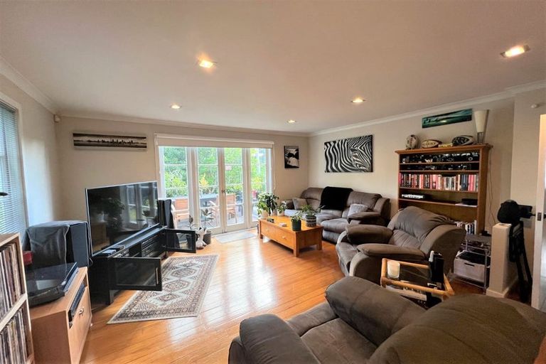 Photo of property in 249 Main Highway, Ellerslie, Auckland, 1060