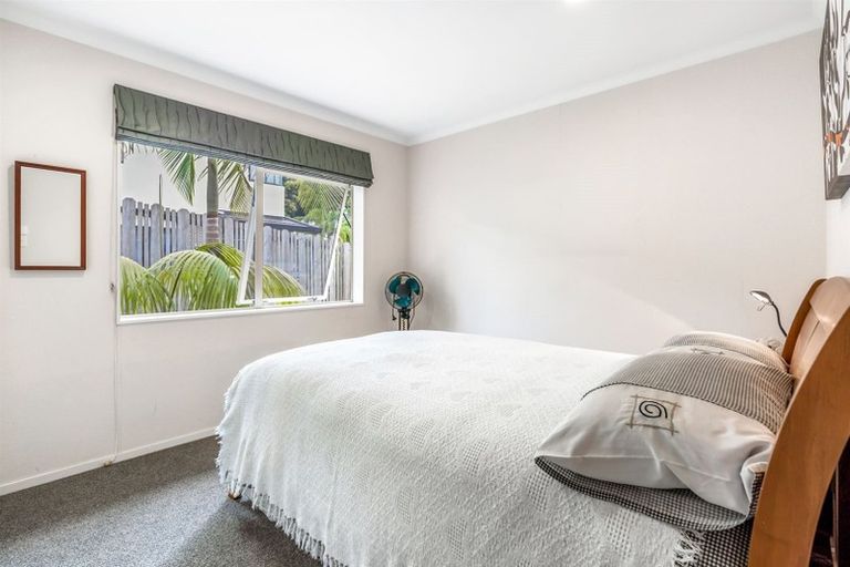 Photo of property in 8 Landvale Court, Browns Bay, Auckland, 0630