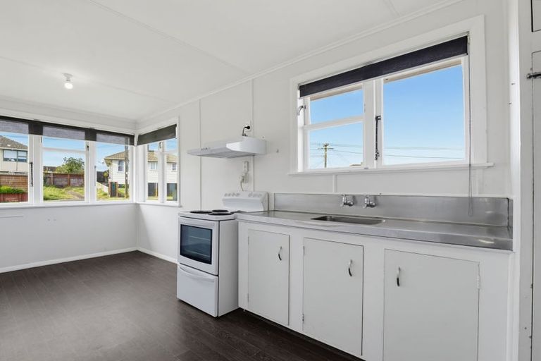 Photo of property in 10 Kauri Street, Gonville, Whanganui, 4501