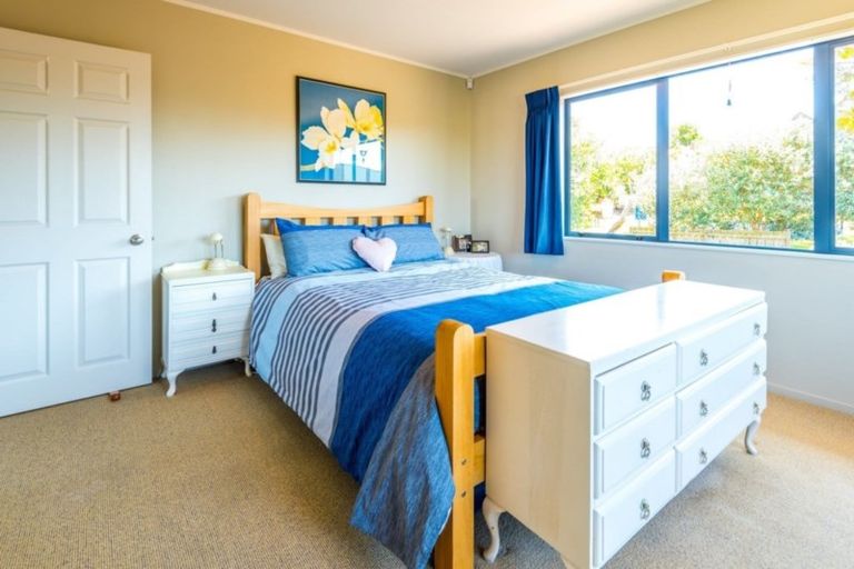 Photo of property in 19a Paparoa Road, Cockle Bay, Auckland, 2014