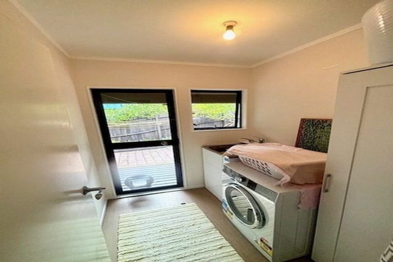 Photo of property in 3/96a Verbena Road, Birkdale, Auckland, 0626