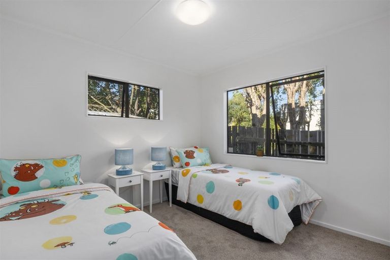 Photo of property in 12a Croydon Road, New Lynn, Auckland, 0600