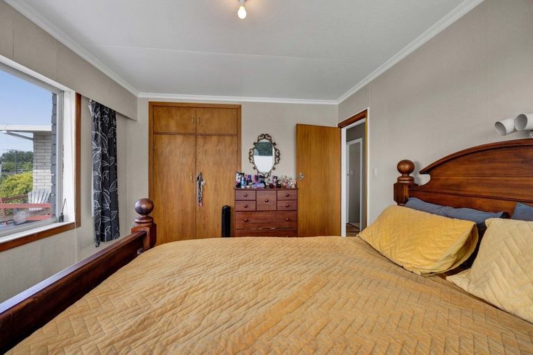 Photo of property in 1 Koromiko Street, Inglewood, 4330