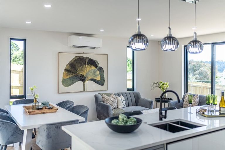 Photo of property in 1 Shibata Rise, Ranui, Auckland, 0612