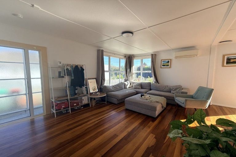 Photo of property in 26 Palmerston Road, Havelock North, 4130