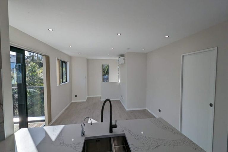Photo of property in 8 Henry Blyth Lane, Greenhithe, Auckland, 0632