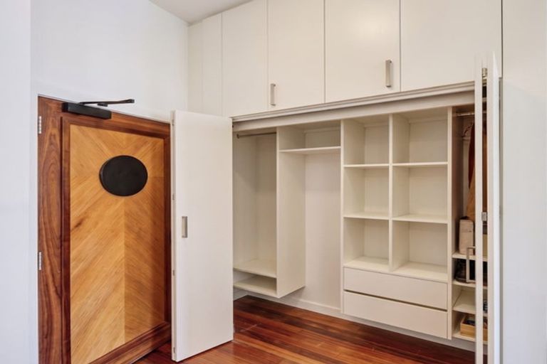 Photo of property in Dominion Apartments, 1/80 Victoria Street, Wellington Central, Wellington, 6011