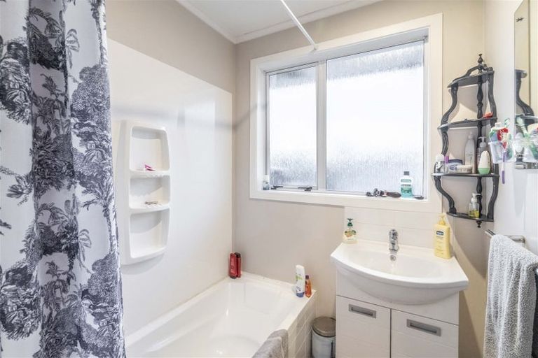 Photo of property in 86 Scott Street, Strathern, Invercargill, 9812