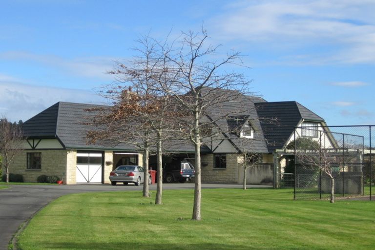 Photo of property in 110 Valley Views, Fitzherbert, Palmerston North, 4472