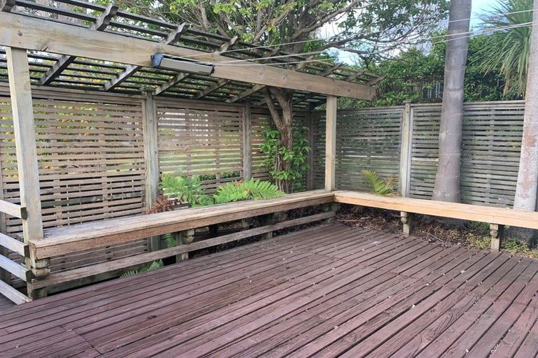 Photo of property in 40 Oruamo Place, Beach Haven, Auckland, 0626