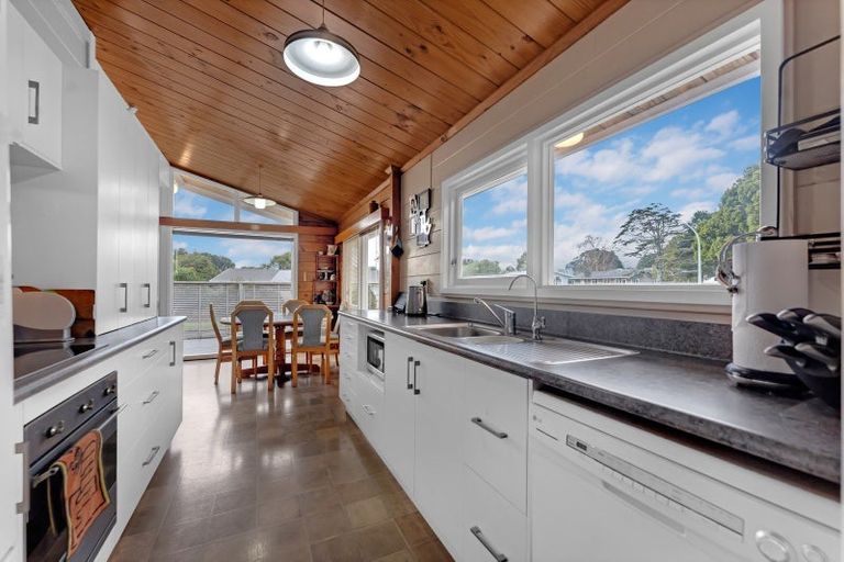 Photo of property in 14 Churchill Street, Pukekohe, 2120