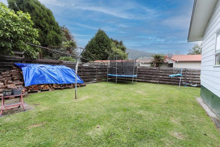 Photo of property in 5 Onyx Place, Pukehangi, Rotorua, 3015