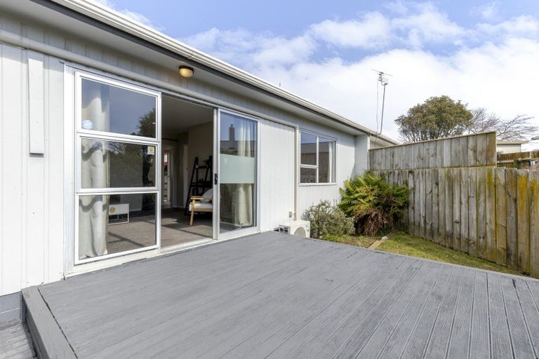 Photo of property in 4/311 Carrington Street, Vogeltown, New Plymouth, 4310