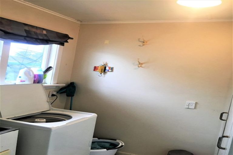 Photo of property in 77 Hoani Street, Northcote, Christchurch, 8052