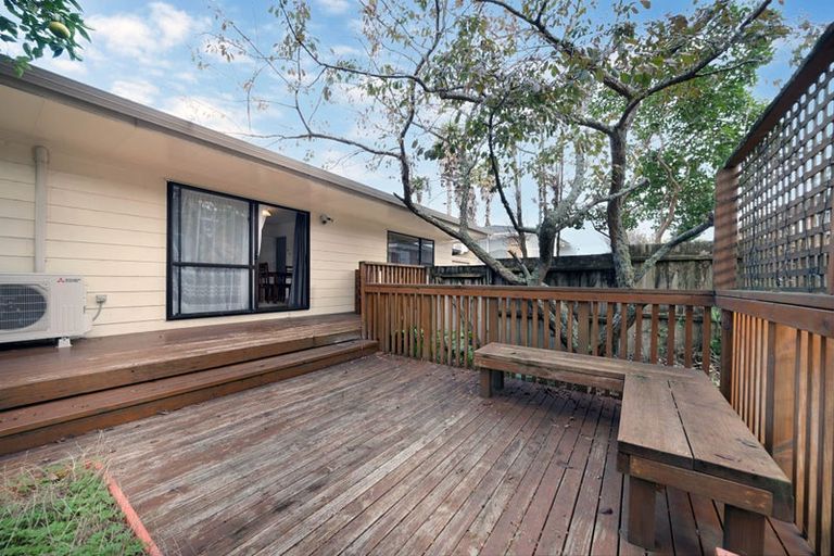 Photo of property in 2/191 Don Buck Road, Massey, Auckland, 0614