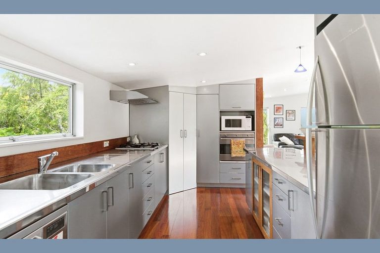 Photo of property in 15b Perth Street, Ngaio, Wellington, 6035