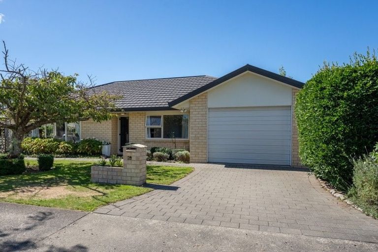 Photo of property in 5a Hemi Street, Waikanae, 5036