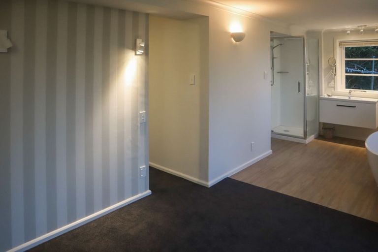 Photo of property in 116 Dyers Pass Road, Cashmere, Christchurch, 8022