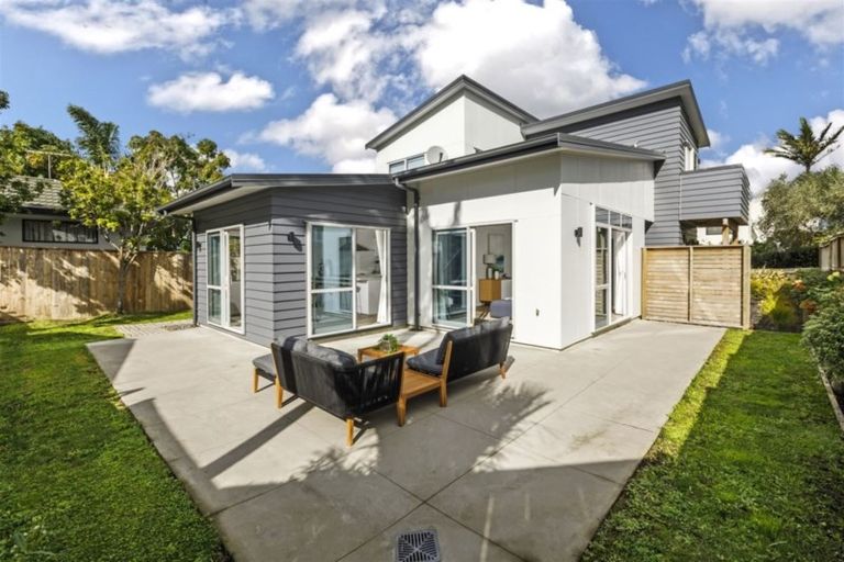 Photo of property in 1/26 Northboro Road, Hauraki, Auckland, 0622