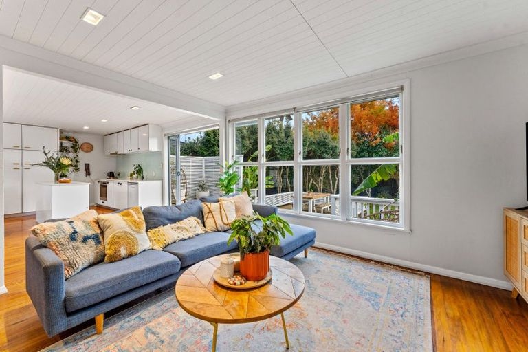 Photo of property in 34 Muriwai Road, Waimauku, 0812