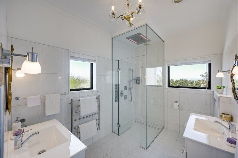 Photo of property in 125 Thompson Road, Bluff Hill, Napier, 4110