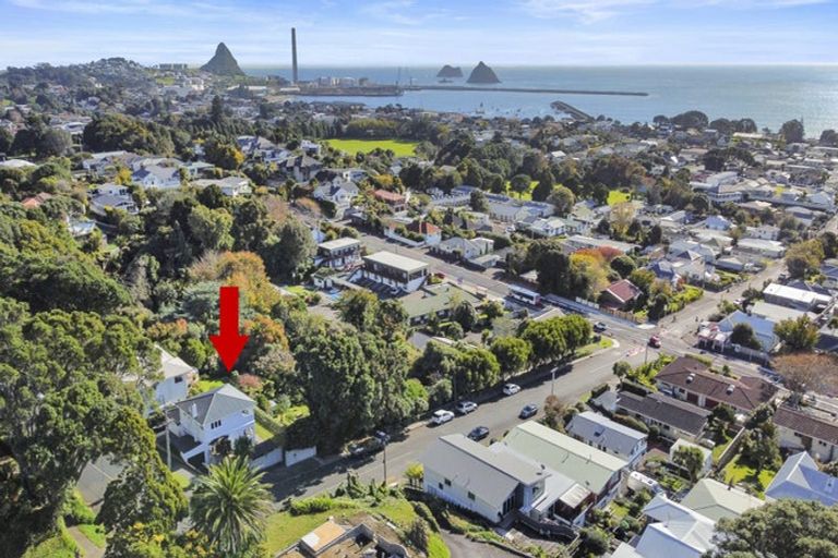 Photo of property in 76 Belt Road, New Plymouth, 4310