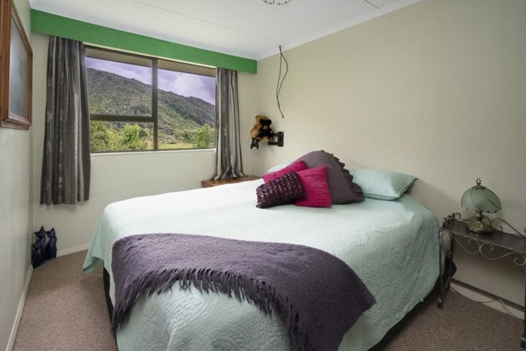 Photo of property in 196 Fairfax Street, Murchison, 7007