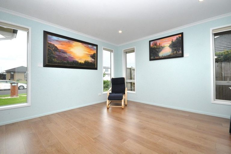 Photo of property in 31 Paso Fino Crescent, Karaka, Papakura, 2113