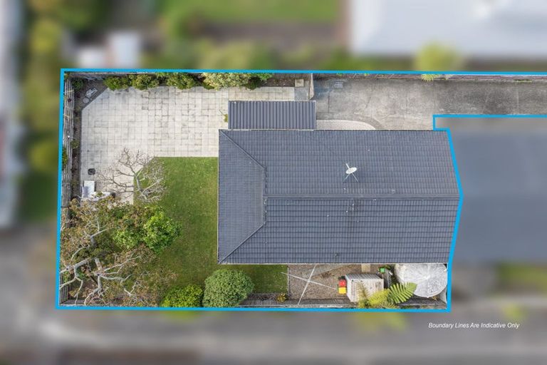 Photo of property in 2/9 Motuora Road, Manly, Whangaparaoa, 0930