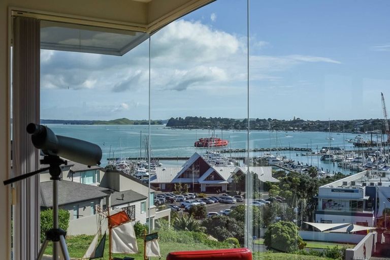 Photo of property in 61 Compass Way, Half Moon Bay, Auckland, 2012