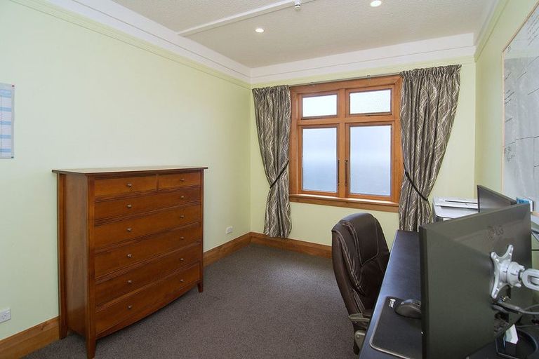 Photo of property in 12 Albert Street, Masterton, 5810