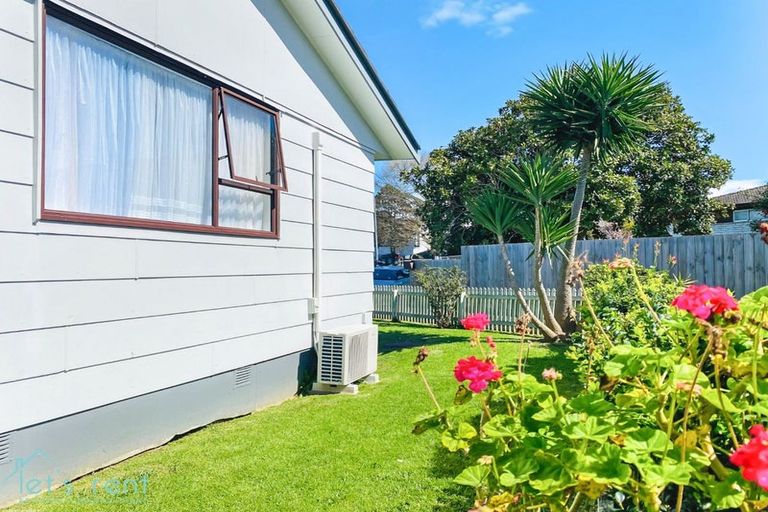 Photo of property in 1/21 Hoturoa Place, Manurewa, Auckland, 2102