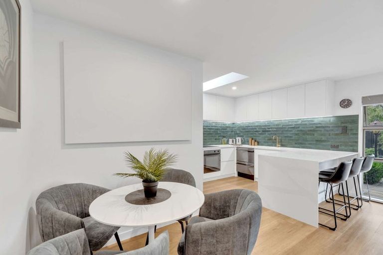 Photo of property in 18d Montgomery Terrace, Hokowhitu, Palmerston North, 4410