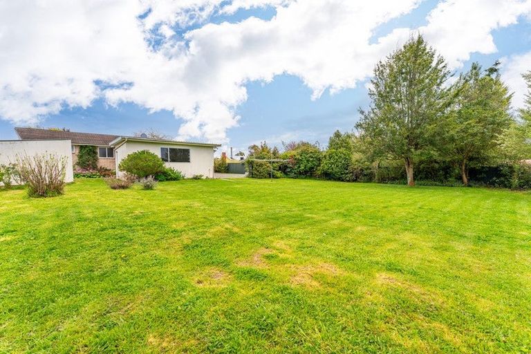 Photo of property in 65 Rhodes Street, Waimate, 7924