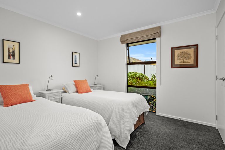 Photo of property in 76 Shields Street, Clyde, 9330