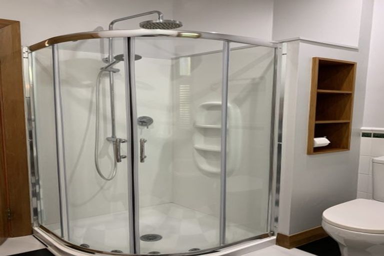 Photo of property in 9 Burrows Avenue, Karori, Wellington, 6012