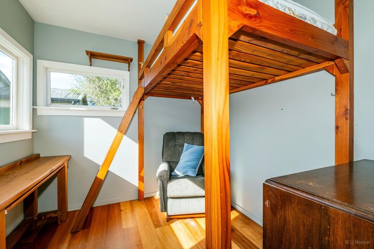 Photo of property in 10 Main North Road, Geraldine, 7930