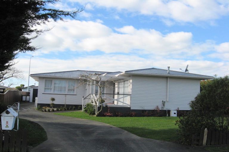 Photo of property in 5 Grey Street, Levin, 5510