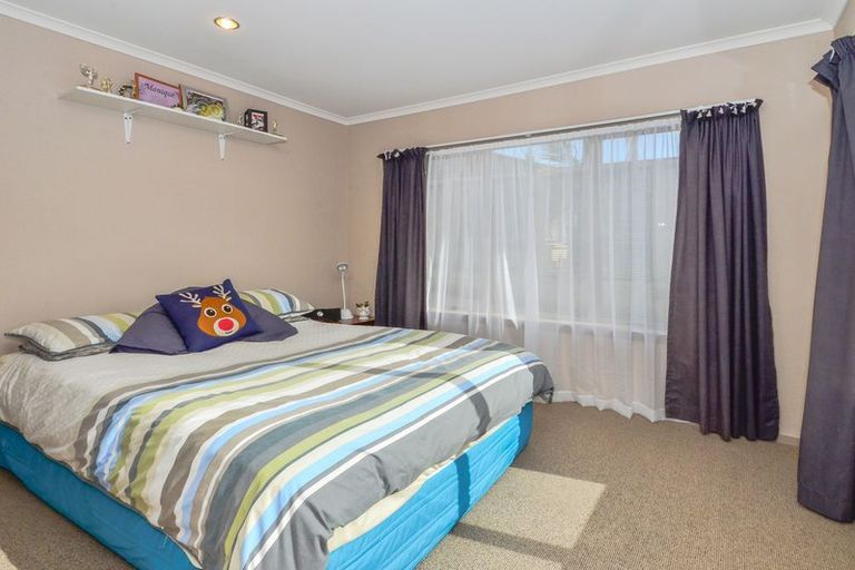 Photo of property in 8 Bilkey Avenue, Pukekohe, 2120