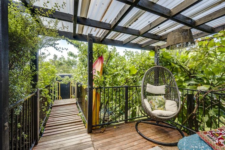 Photo of property in 56 Clarence Cox Crescent, Pirimai, Napier, 4112