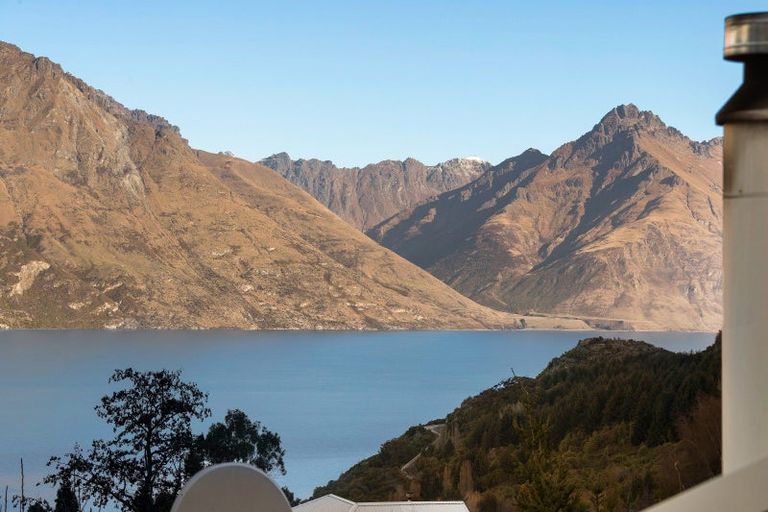 Photo of property in 24b Dart Place, Fernhill, Queenstown, 9300