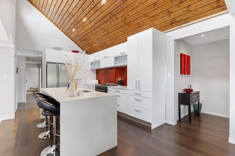 Photo of property in 19 Jacaranda Avenue, Beach Haven, Auckland, 0626