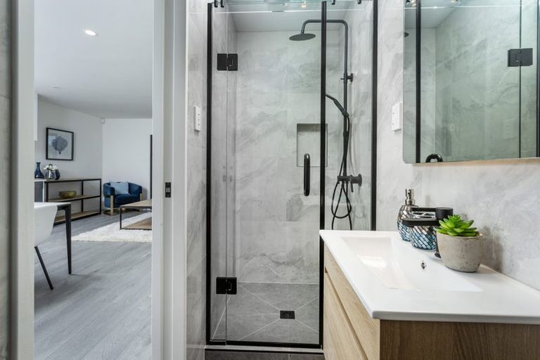 Photo of property in 13c Normandy Place, Henderson, Auckland, 0610