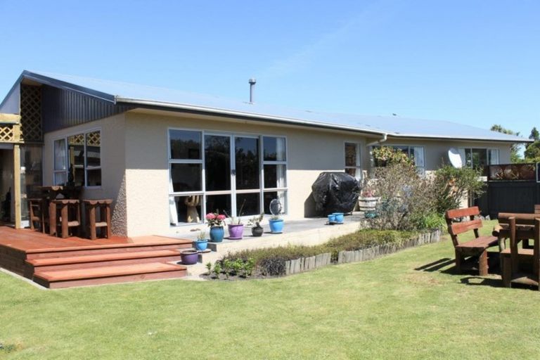 Photo of property in 2 Martin Place, Carters Beach, Westport, 7825