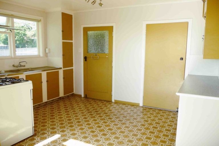 Photo of property in 85a Wrantage Street, Westown, New Plymouth, 4310