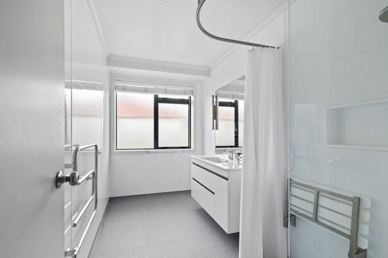 Photo of property in 5 Holcroft Place, Huntington, Hamilton, 3210