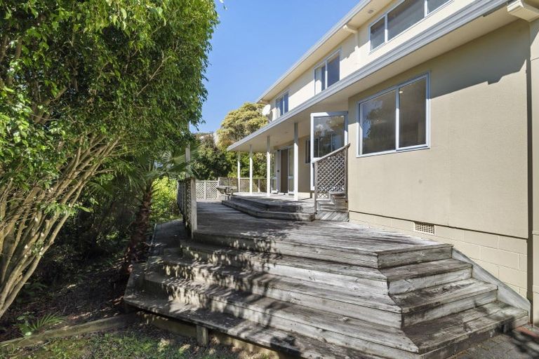 Photo of property in 128 Onetaunga Road, Chatswood, Auckland, 0626