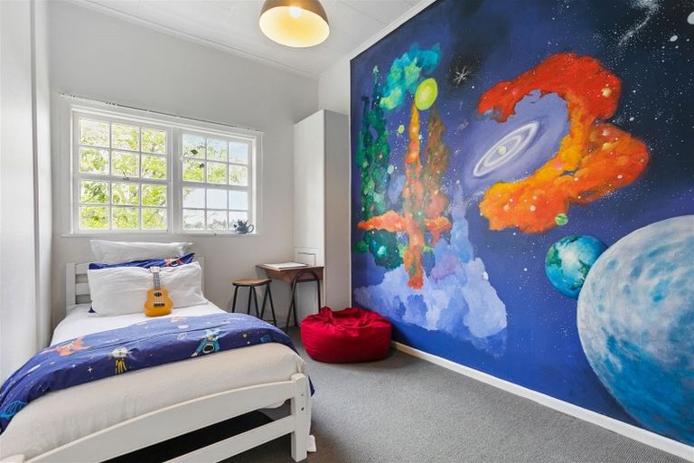 Photo of property in 69 Balmain Road, Birkenhead, Auckland, 0626