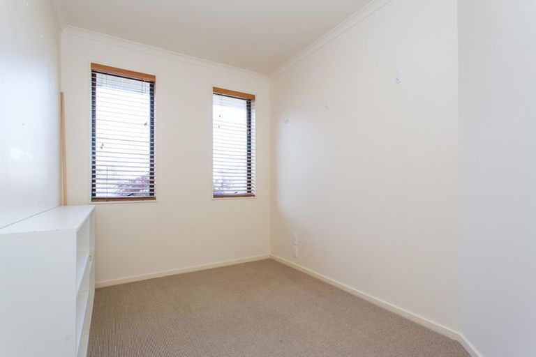 Photo of property in 26 Carol Lee Place, Albany Heights, Auckland, 0632