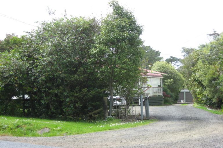 Photo of property in 157 Foster Road, Kumeu, 0891